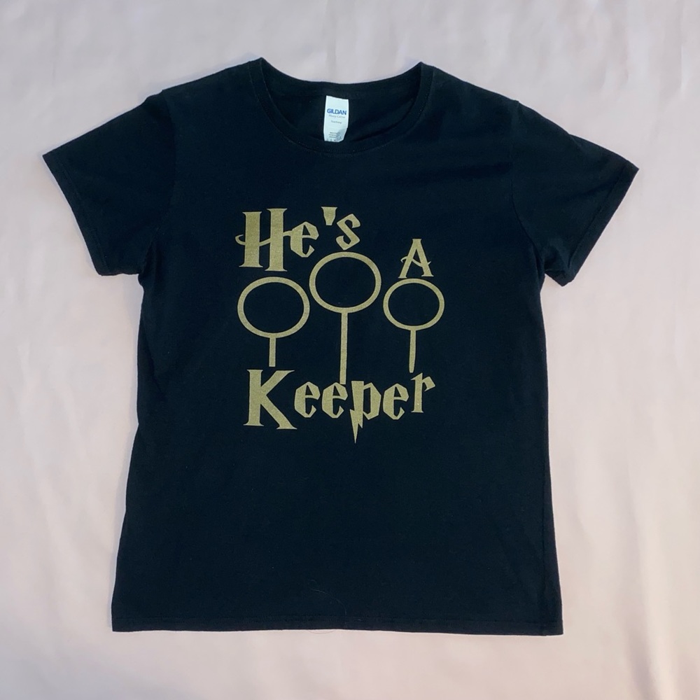 Harry Potter "He's a Keeper" Tee, L